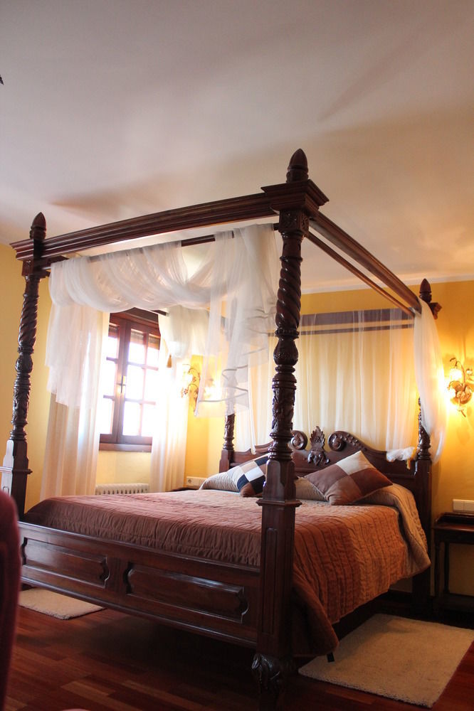 Hotel Rural Lacelo Villadecanes Buitenkant foto