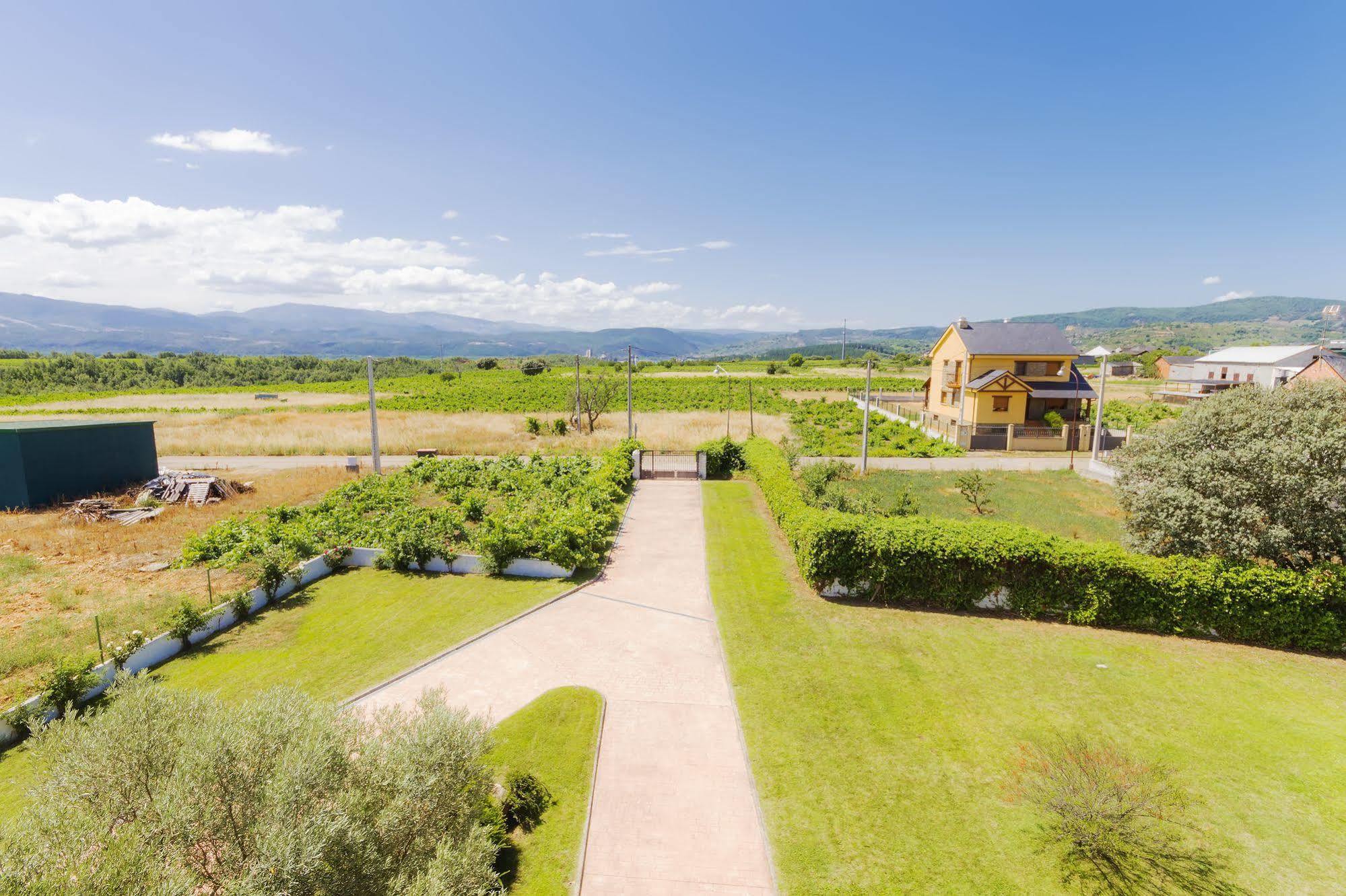 Hotel Rural Lacelo Villadecanes Buitenkant foto