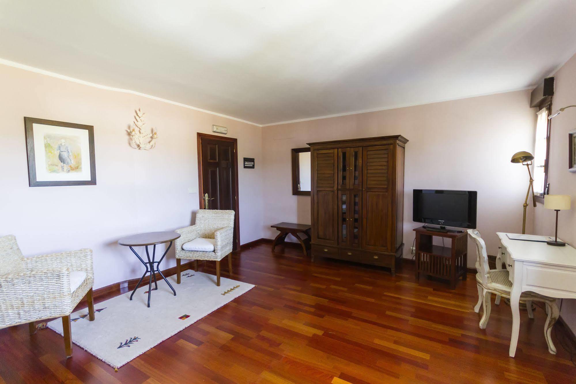Hotel Rural Lacelo Villadecanes Buitenkant foto